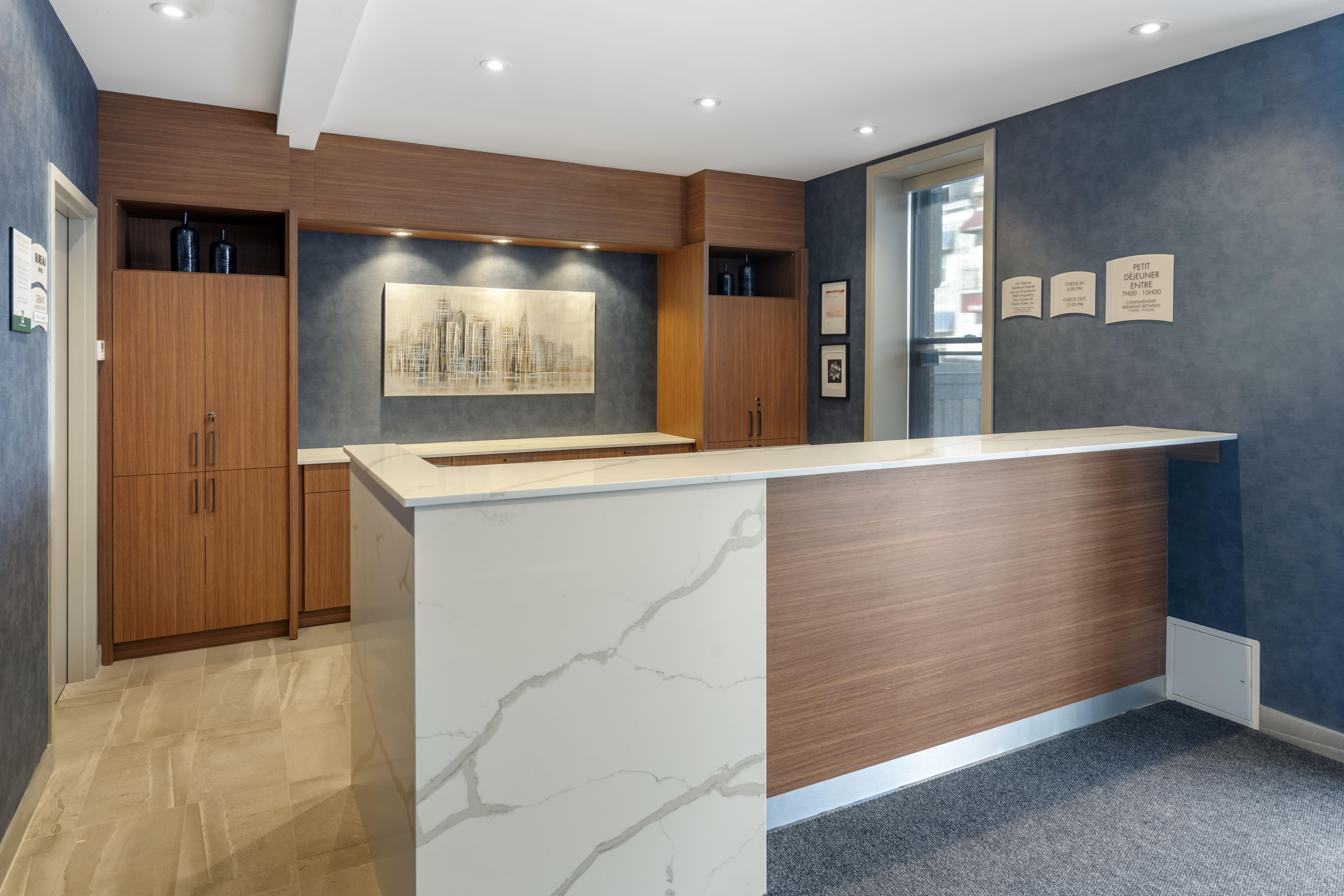 Quality Inn Centre-Ville Montreal Exterior photo