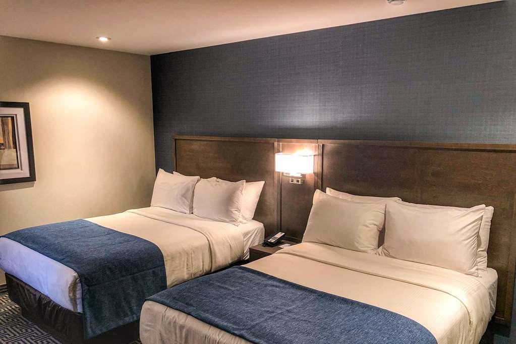 Quality Inn Centre-Ville Montreal Room photo